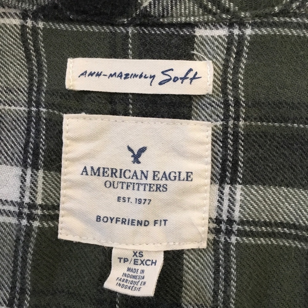 American Eagle Green Plaid Flannel - Picture 4 of 4